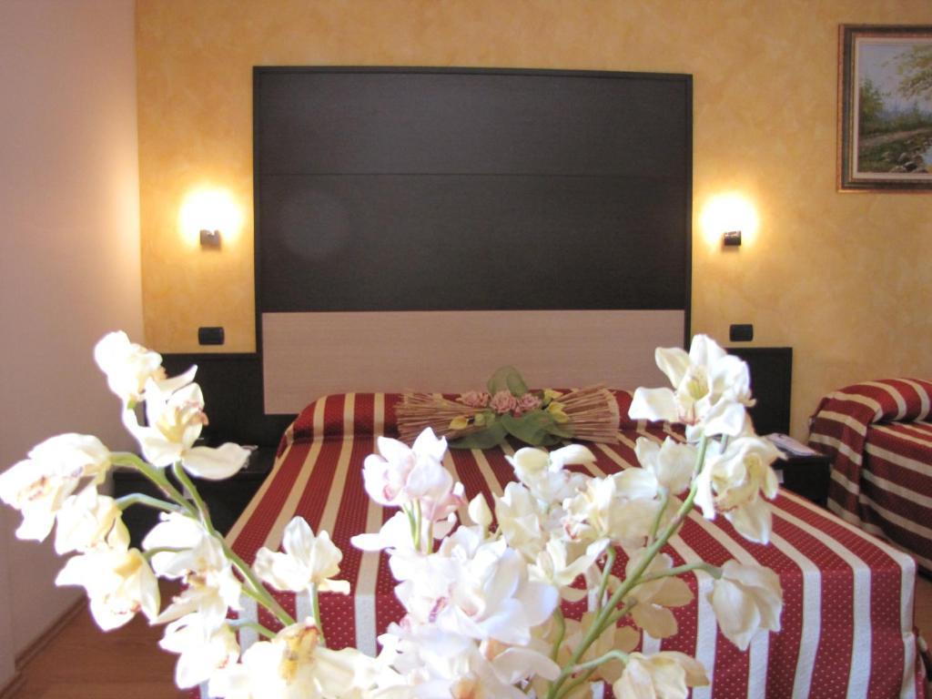 Hotel Iacone Chieti Cameră foto
