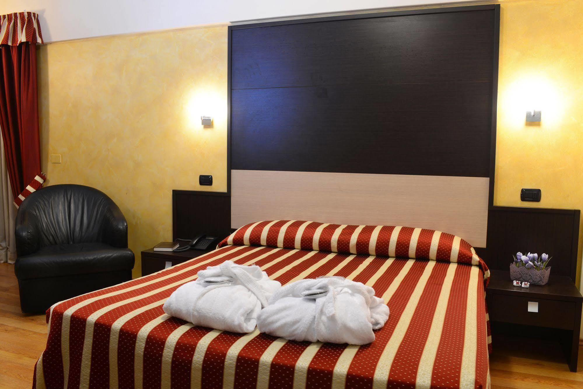 Hotel Iacone Chieti Exterior foto