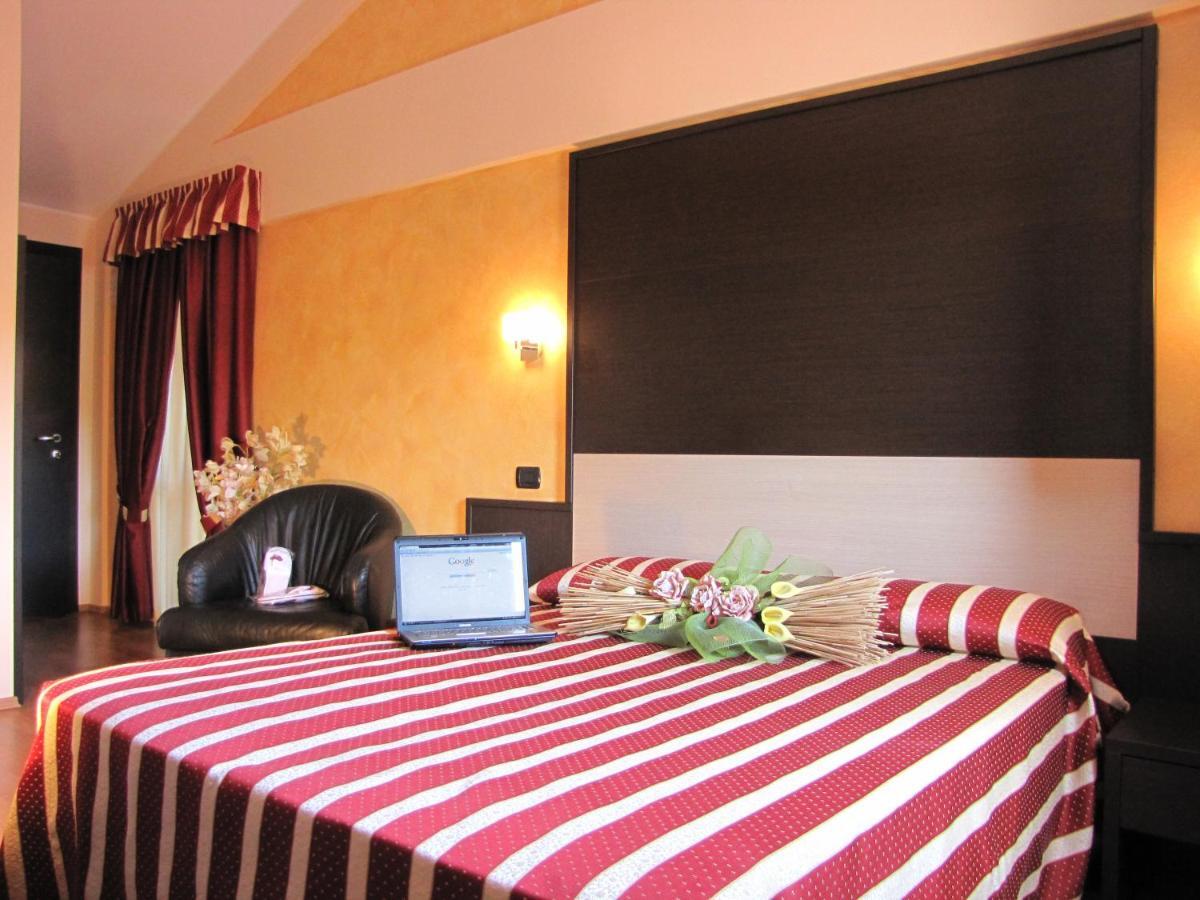 Hotel Iacone Chieti Cameră foto